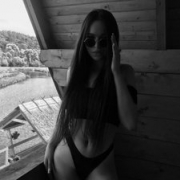YourQueen77