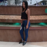 escarleth_hot