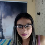 yoselin_loren