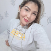 Carolineve