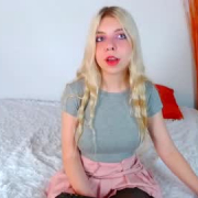 angela_011