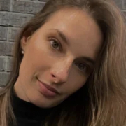 Julia_very_hot