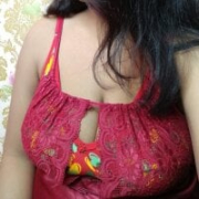 Reena_queen
