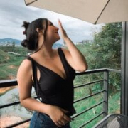 Mia_Thompson14