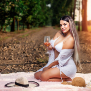 saraa__hornyy