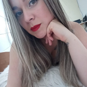 Holly_cum11