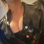 KinkyLinda