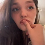 Emilly_Hiil