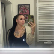 zoeelovee