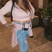 emily_jon3s