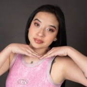 Chloe_Adamsa__