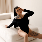 HugeBoobs-
