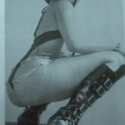 MzMonae