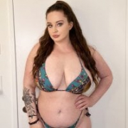 CurvyEina