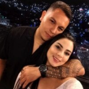 Couple_bigboobs08