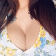VannessaCums