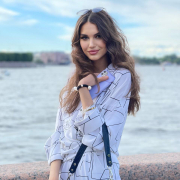 Ariana_May_