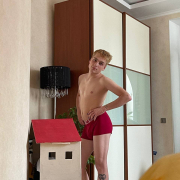 pinkyboi1