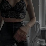 Hot_miss19