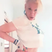 LadyCrossSuza