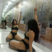 scarlett_hot20