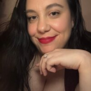 Thecurvybrat