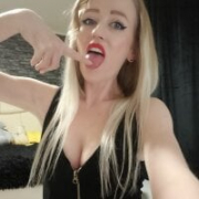 DeeA_Blondy