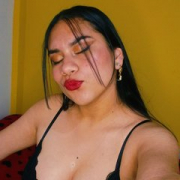 Maylin-Hot-Bg
