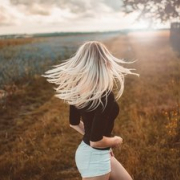 Natural-woman