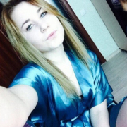 Shanna_Moakle