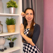 Ariana_Ley
