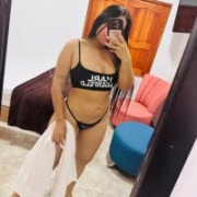 LESLY_ROSE1