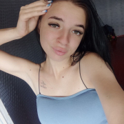 Mia_Mils