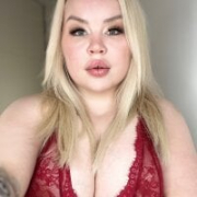 thecurvyanna_