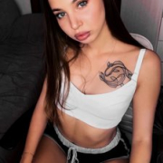 Violet-leoa