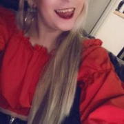 Curvy_Flirty_BlondeX