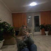 olivia_blonde