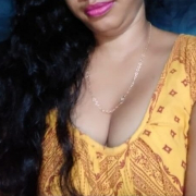 Sexy-Shalini