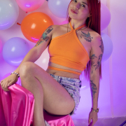 violet_myers8