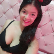 mia_sexyboobs