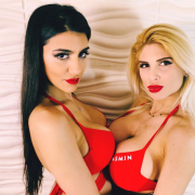 LaraAndHaley