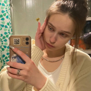 MollyFosterf