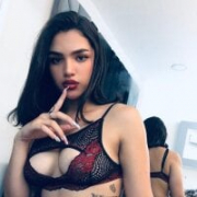 Kim_stonee