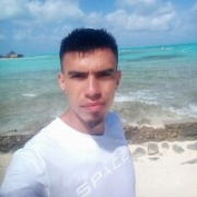 Travis_col