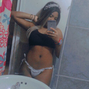 abril_ebony