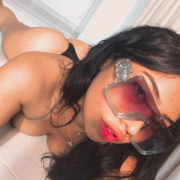 MIA_HOT_02