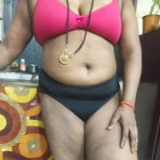 Hot_bhabhi143