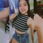 abril_tits_