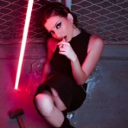 LolaMustaine_