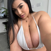 emilycurvy_